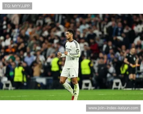 皇马贝林厄姆插上跑动更流畅:足球场上的新引擎