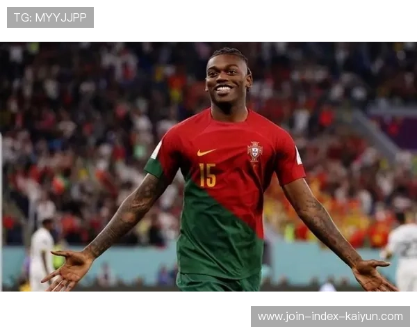 莱奥突破内切后远射命中